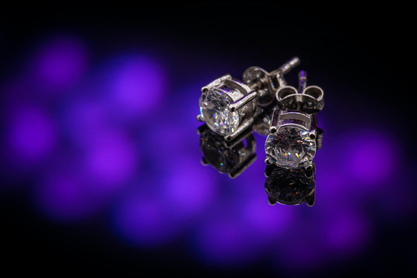 7 Things You Must Check Before Buying Gemstones Online